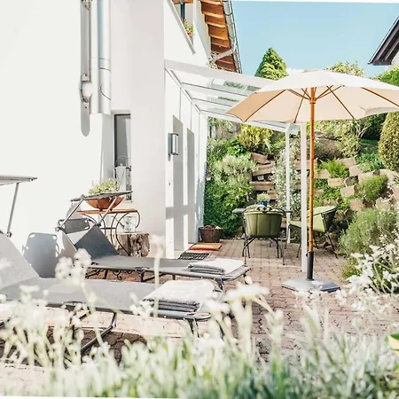 Charming 4 Bed Flat In Flims