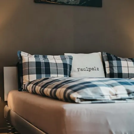 Charming 4 Bed Flat In *