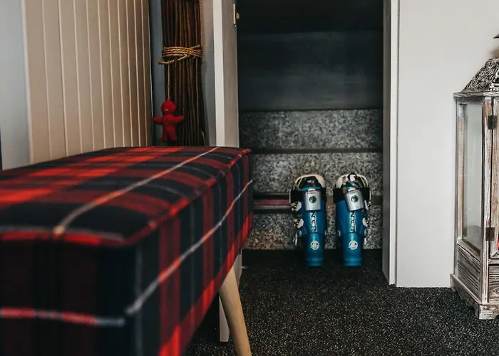 Charming 4 Bed Flat In