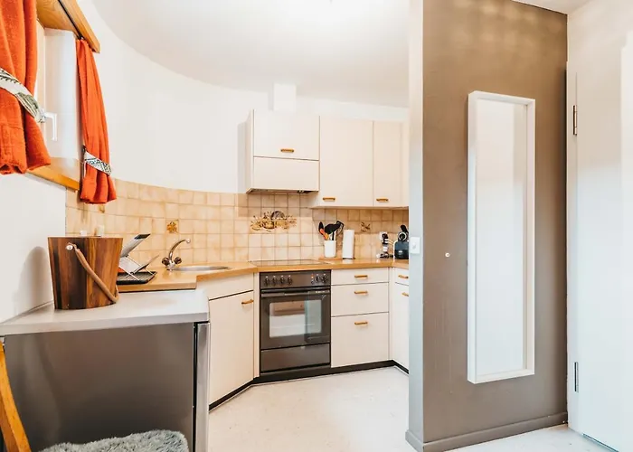 Charming 4 Bed Flat In Apartamento