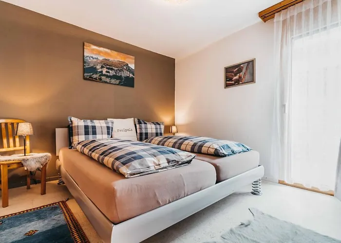 Charming 4 Bed Flat In Apartamento Flims