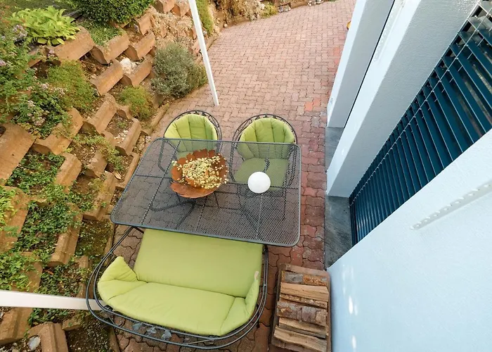 Charming 4 Bed Flat In Apartamento