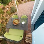 Charming 4 Bed Flat In Appartement