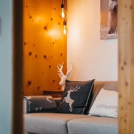 Charming 4 Bed Flat In * Flims