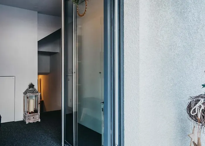 Charming 4 Bed Flat In Apartman Flims