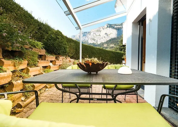 Charming 4 Bed Flat In * Flims