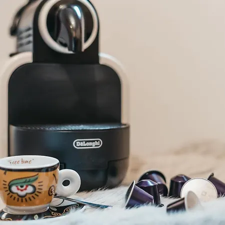 Апартаменты Charming 4 Bed Flat In