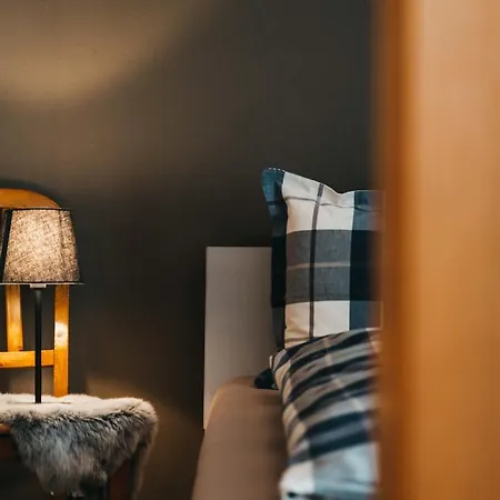 Charming 4 Bed Flat In Апартаменты